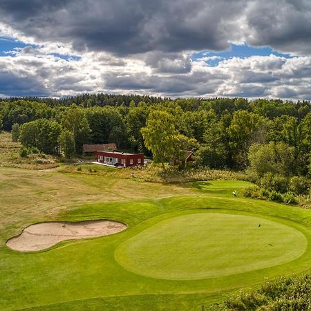 Kiladalens Golf & Lodge Нючепинг Экстерьер фото